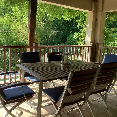 Ferienhaus The Courtyard